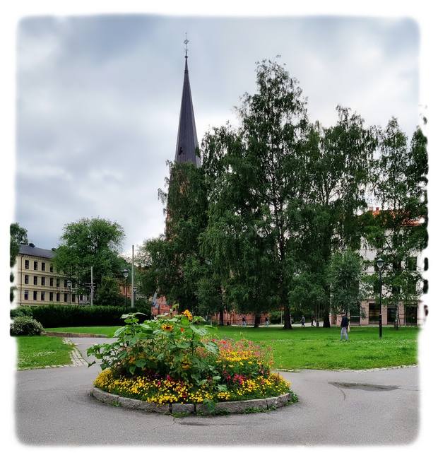 Birkelunden med Paulus kirke på Paulus plass i Thv. Meyers gate i Oslo.